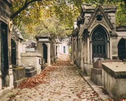 Los 10 Cementerios Más Visitados del Mundo Cementerio de pere lachaise en paris